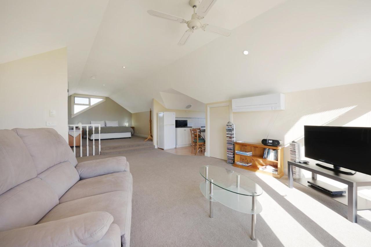 Logans Beach Apartments - The Loft Warrnambool Exterior photo